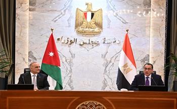 رئيسا وزراء مصر والأردن يؤكدان ضرورة الاعتراف بحق الفلسطينيين في إقامة دولتهم المستقلة 