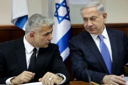 لابيد: سأدعم نتنياهو للتوصل لصفقة تتبادل في قطاع غزة 