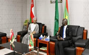 سلطنةُ عُمان وموريتانيا تبحثان تعزيز وتطوير مجالات التعاون