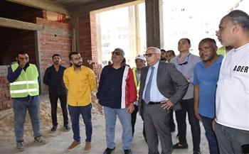 محافظ بورسعيد يتابع سير العمل في بناء مسجدين في نطاق مجمع الأسواق بالمحافظة