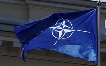 رؤساء دفاع الناتو يبحثون مع شركاء العمليات العسكرية تعزيز سبل التعاون