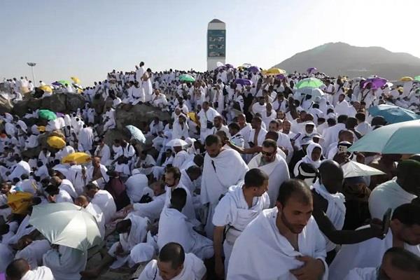 الصحة السعودية: انخفاض حالات الإجهاد الحراري بين الحجاج نتيجة التوعية وجاهزية الفرق الطبية 