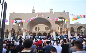 في أجواء من الفرحة والبهجة.. المصريون يحتفلون بـ عيد الأضحى المبارك (صور)