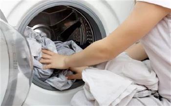 لربات البيوت.. حلول بسيطة تقضي على مشاكل غسل الملابس