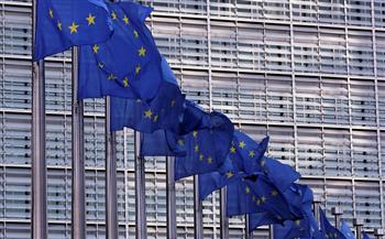 المفوضية الأوروبية تحذر سبع دول بسبب عجز ميزانيتها