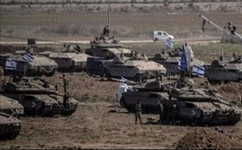 دبابات إسرائيلية تتوغل في رفح الفلسطينية وتجبر السكان على النزوح