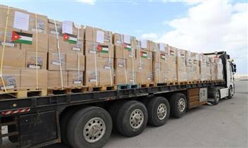 الأردن يسير قافلة مساعدات جديدة إلى قطاع غزة مكونة من 40 شاحنة