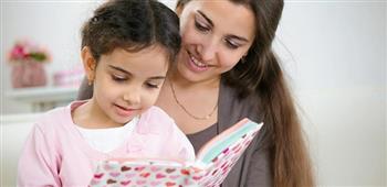 للأمهات.. 7 طرق للتعامل مع صعوبات القراءة لدى الأطفال 