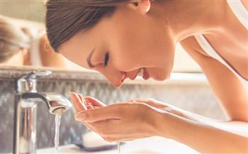 لجمالك.. 7 أخطاء عليكِ تجنبها أثناء غسل وجهك