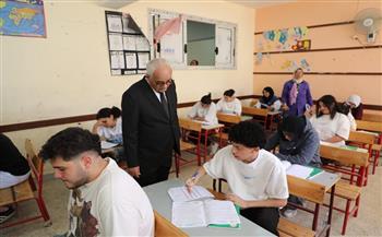 وزير التربية والتعليم يتفقد عددًا من لجان امتحانات الثانوية العامة