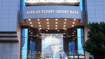 تسهيلات بقيمة 2 مليار دولار من "افريكسيم بنك" لدعم تصنيع المنتجات الصحية بأفريقيا