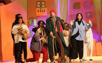 «ابن الإيه».. عرض لفرقة الشيخ زايد بمهرجان فرق الأقاليم المسرحية