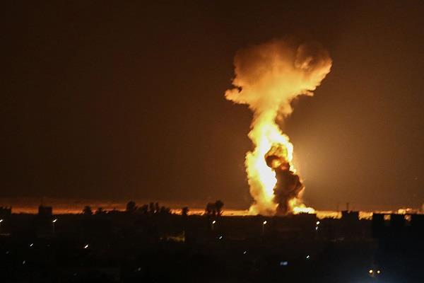 شهداء وجرحى جراء غارة جوية إسرائيلية استهدفت منزلاً في شمال قطاع غزة
