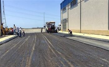 الغضبان: استمرار أعمال رصف الطرق الداخلية لمشروع مجمع الصناعات الثالث جنوب بورسعيد