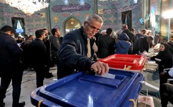 لجنة الانتخابات الرئاسية الإيرانية: التصويت مستمر في مراكز الاقتراع بالخارج