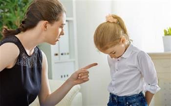 للأمهات..7 أخطاء تفقد طفلك الثقة في النفس.. احذريها