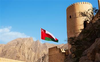 سلطنة عمان: ندين تصنيف الأونروا منظمة إرهابية