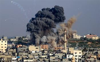 استمرار القصف بغزة.. وتوتر كبير في القدس مع قرب مسيرة الإعلام