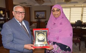 الغضبان يلتقي سفيرة النيجر لدى مصر خلال زيارتها لمحافظة بورسعيد