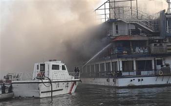 السيطرة على حريق كاد يلتهم مركب شهير على كورنيش النيل بالدقى 