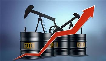 أسعار النفط تواصل ارتفاعها في منتصف تعاملات اليوم