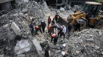 حماس: إسرائيل تتبع سلوكا إجراميا بحق الأسرى وتتحدى القوانين الإنسانية 