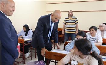 وزير التربية ومحافظ القاهرة يتفقدان امتحانات الثانوية العامة بمدرسة يوسف السباعي (صور)