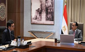 رئيس الوزراء يؤكد الاهتمام بملف الثقافة وكل ما يتعلق ببناء الإنسان المصري