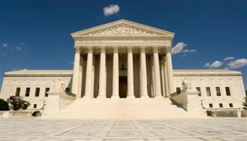 صحيفة أمريكية: الولاية الأخيرة للمحكمة العليا الأمريكية تمنح المسؤولين حماية شاملة