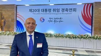 سفير مصر بكوريا الجنوبية يؤكد الأهمية التي توليها القاهرة لتطوير العلاقات الثنائية