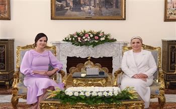السيدة انتصار السيسى ترحب بقرينة الرئيس الصربى فى زيارتها لمصر