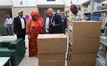 وزارة الثقافة تهدي العديد من الكتب في شتى المجلات إلى المكتبة الوطنية في جيبوتي