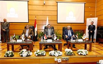 وزير الإسكان يؤكد اهتمام الدولة المصرية بإعداد استراتيجية وطنية للعمران والبناء الأخضر المستدام