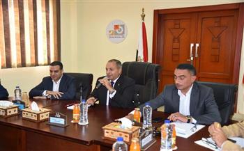 محافظ بورسعيد يؤكد مواصلة العمل في النهوض بالقطاع الصناعي 