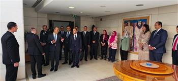 وزير الخارجية يتفقد السفارة المصرية في عَمان ويلتقي مع عدد من ممثلي الجالية بالأردن
