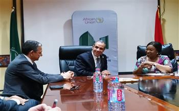 وزير الخارجية يبحث مع نظيرته الغانية تعزيز العلاقات الثنائية