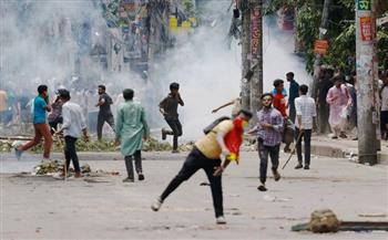 سلطات بنجلادش: إصابة 300 شرطي خلال المواجهات مع المحتجين