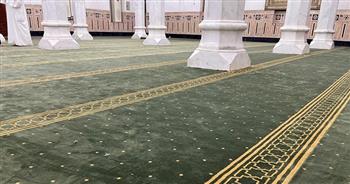 مسجد السيدة نفيسة بحُلة جديدة بعد تجديد فرشه «صور»