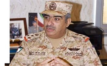 رئيس أركان الجيش الكويتي يؤكد ضرورة المحافظة على أعلى درجات الاستعداد القتالي واليقظة