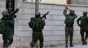 الاحتلال الاسرائيلي يقتحم مناطق بالضفة الغربية واندلاع مواجهات مع الشباب الفلسطينيين
