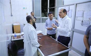  نائب وزير الصحة يتفقد مستشفى أخميم المركزي ويوصي باتخاذ الاجراءات القانونية مع فني الأشعة 