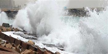 مصايف الإسكندرية: منع السباحة بشواطئ القطاع الغربي بسبب ارتفاع الأمواج