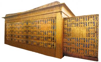 حكايات قطع أثرية من متاحفنا| أول تابوت خشبي للملك توت عنخ آمون 