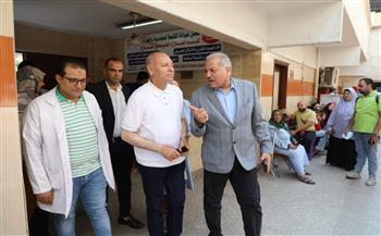 محافظ القاهرة يشيد بجهد الأطقم الطبية بعيادة الجذام بالخليفة