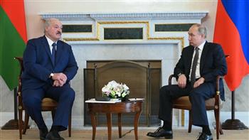 بوتين يبحث مع نظيره البيلاروسي قضايا التعاون الثنائي بشكل موسع