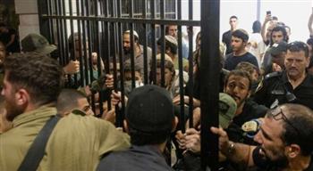 «العمل الإسرائيلي»: مسؤولون كبار بالجيش أكدوا امتناع الشرطة عن إرسال تعزيزات إلى سجن سدي تيمان