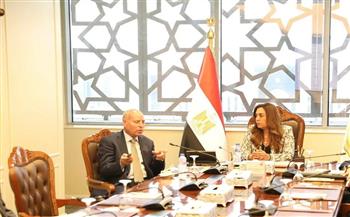 وزيرة التنمية المحلية تتابع الموقف التنفيذي للمشروعات الجارية والملفات الخدمية بالقاهرة