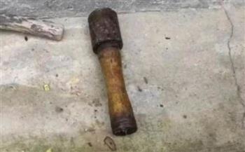 صينية تستخدم قنبلة كمطرقة للمسامير وطحن البهارات لمدة 20 عامًا