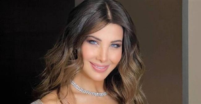 نانسي عجرم تروج لأحدث أغانيها "من نظرة" برسالة مبتكرة