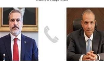 وزير الخارجية يتلقى اتصالاً هاتفياً من وزير خارجية تركيا بمناسبة توليه منصبه الجديد
